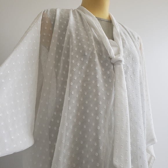 H&M oversized button up sheer blouse - Picture 3 of 9